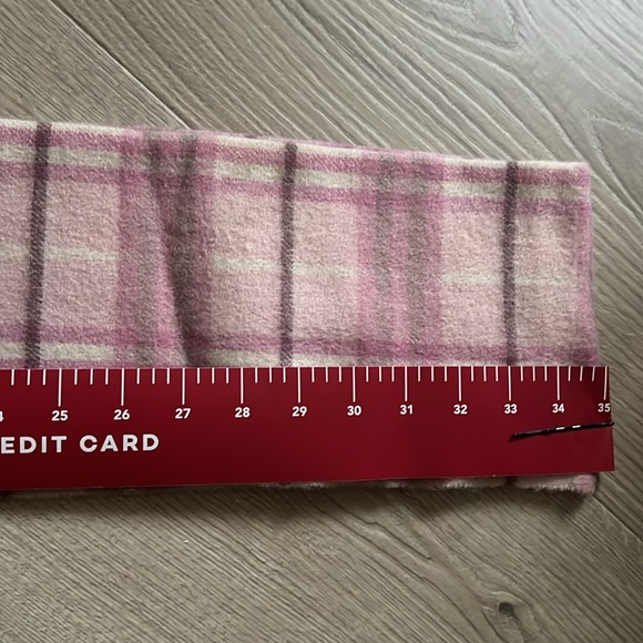 Genuine Burberry Cashmere Pink stripe scarf - Picture 6 of 9